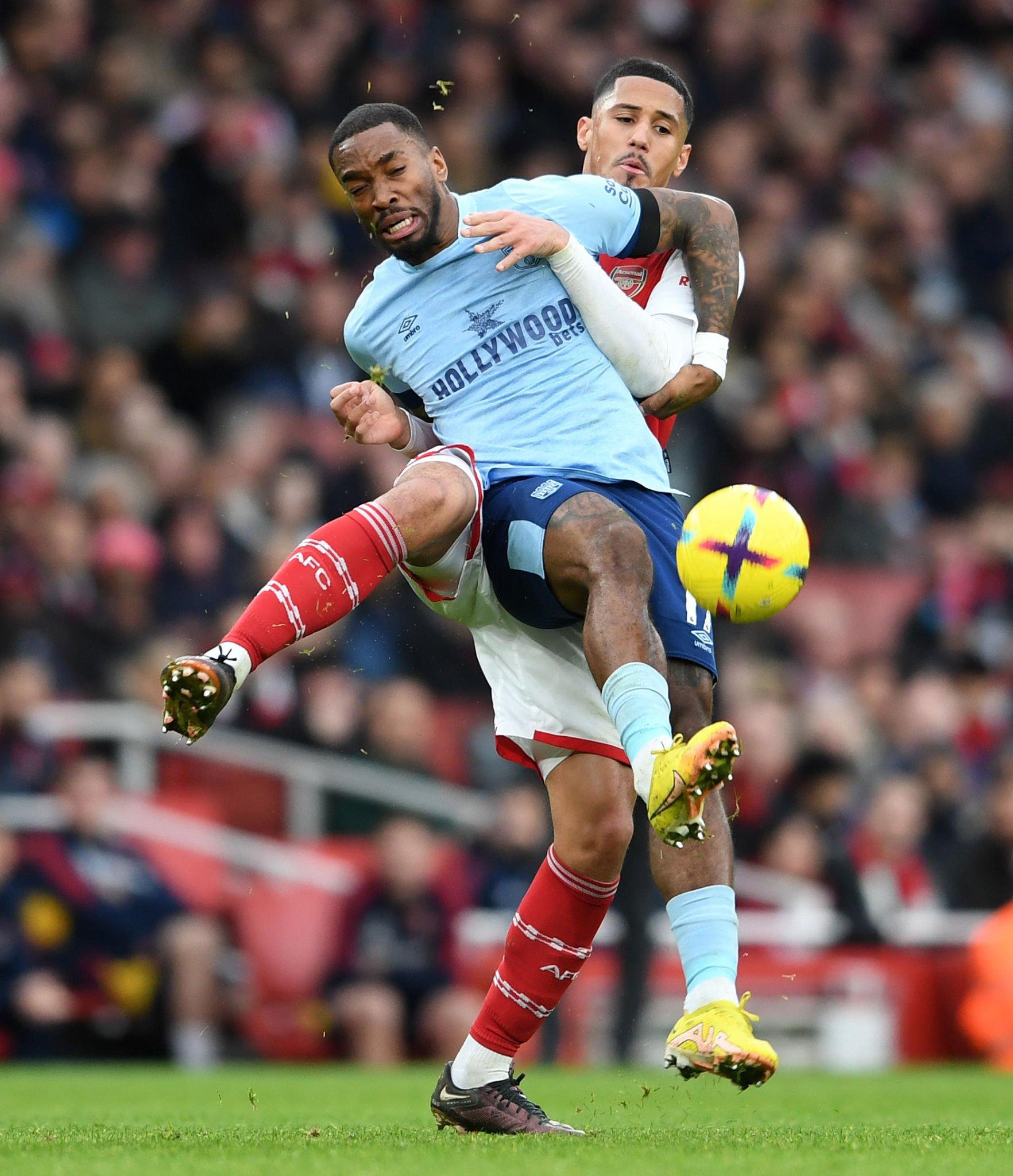 Ivan Toney gần như không thể chuyển đến Arsenal