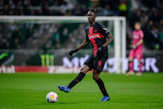 Kossounou đang nhận được sự quan tâm từ Man United 
